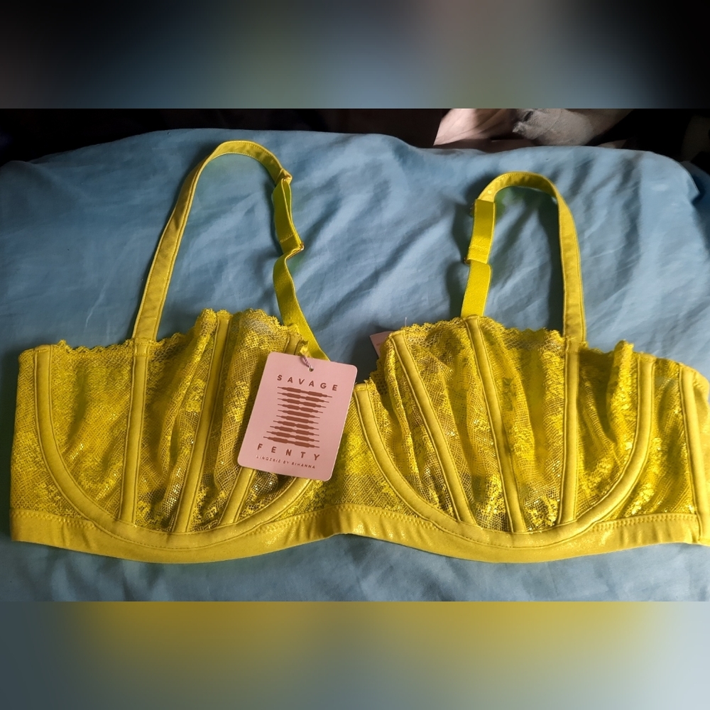 Savage X fenty Lime Green lingerie Bra 40DD